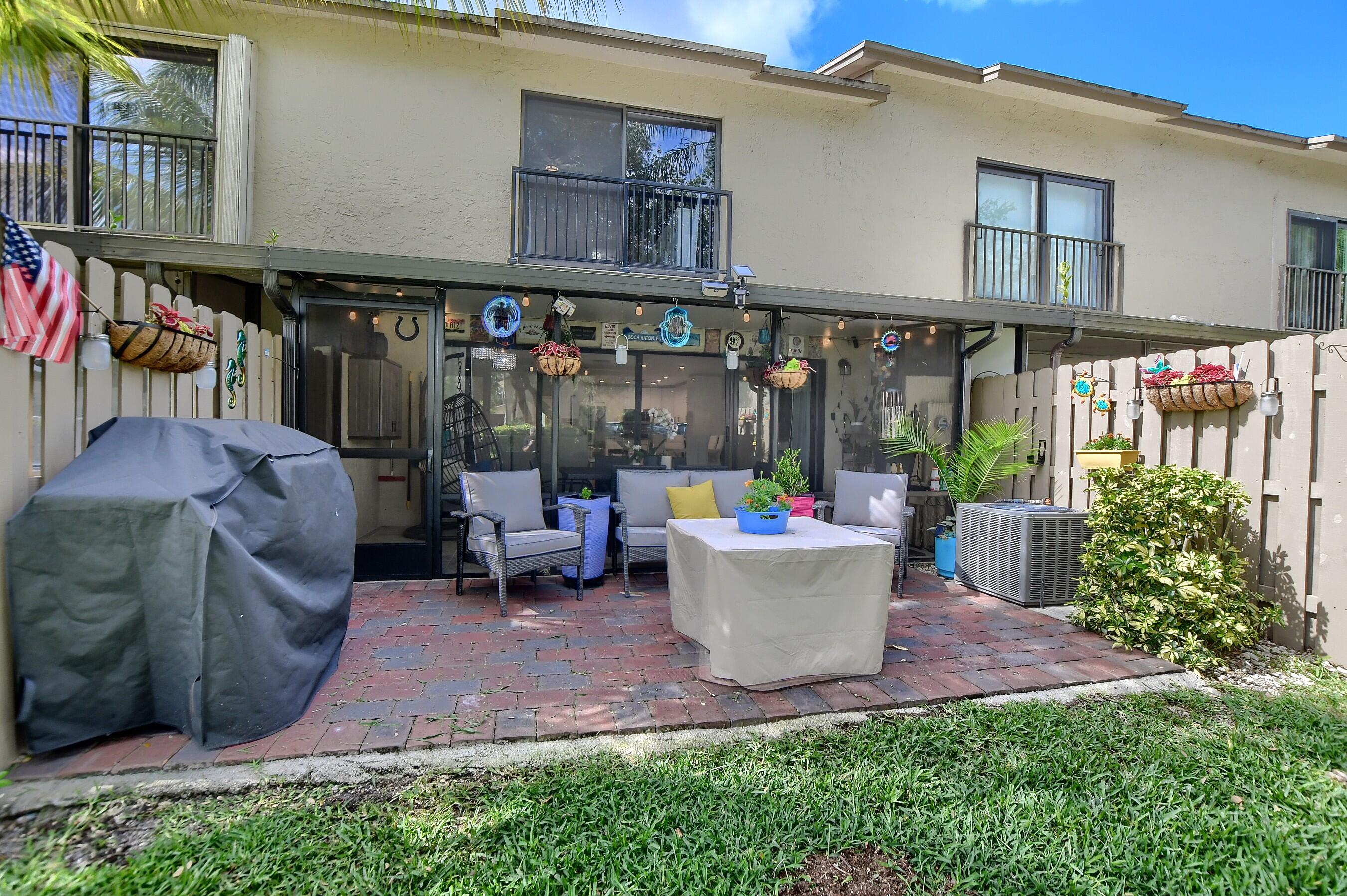8939 Southwest 21st Court, Unit E Boca Raton, FL 33433 - Photo 31 of 38 Backyard