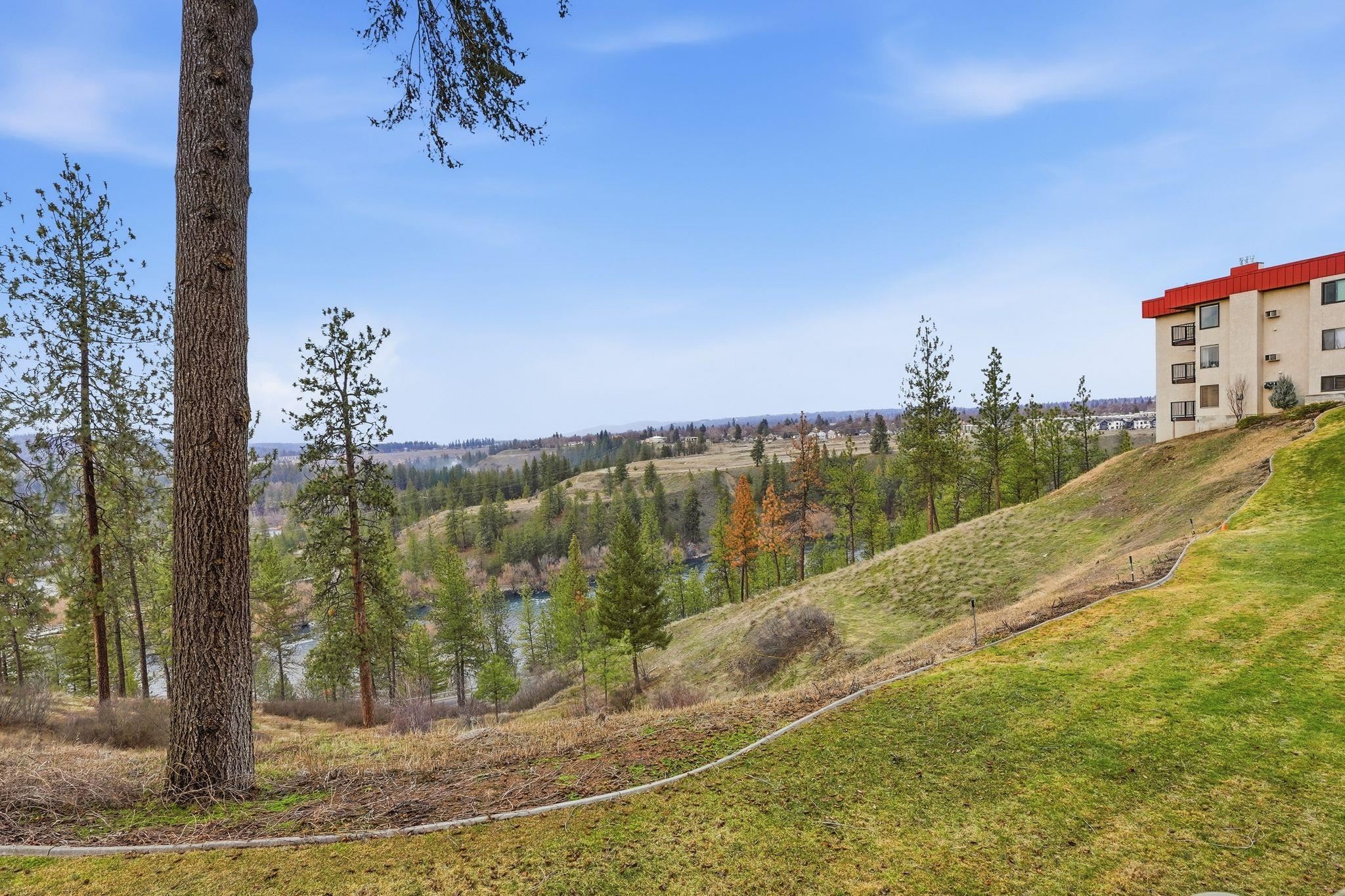 168 South Coeur D'Alene Street, Unit E103 Spokane, WA 99201 - Photo 36 of 39