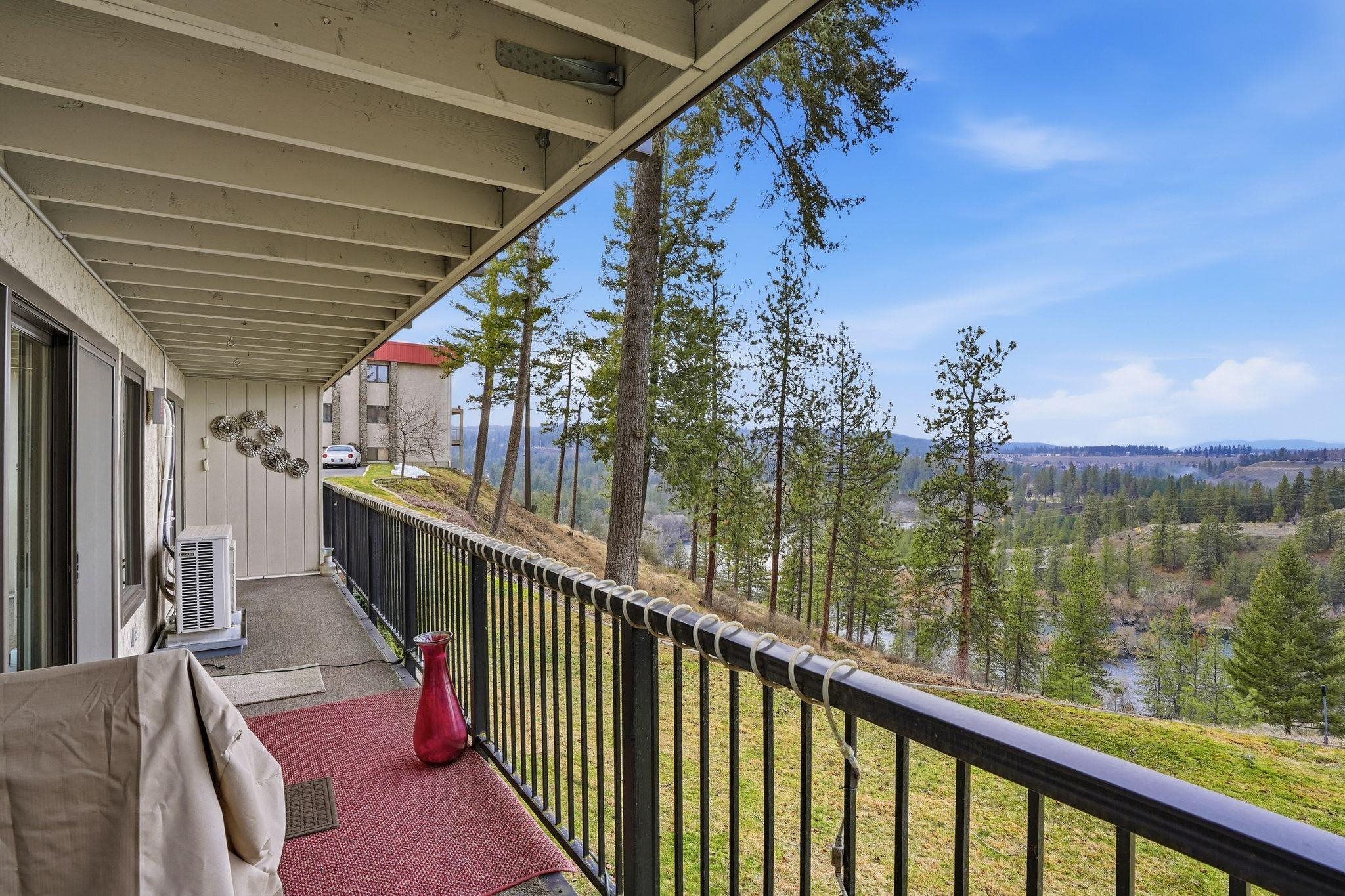 168 South Coeur D'Alene Street, Unit E103 Spokane, WA 99201 - Photo 6 of 39