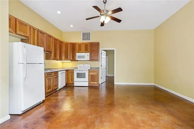 $1,200 | 1026 Kerlerec Street, New Orleans, LA 70116