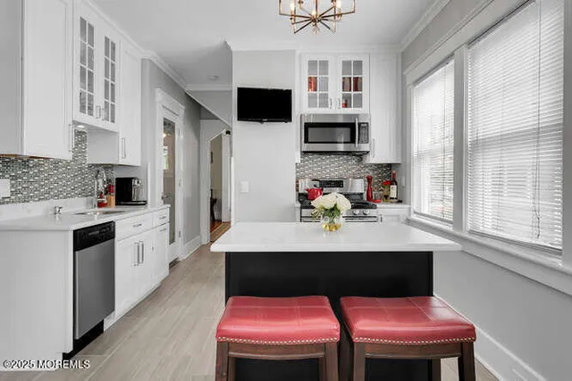 $4,599 | 137 East Bergen Place, Red Bank, NJ 07701