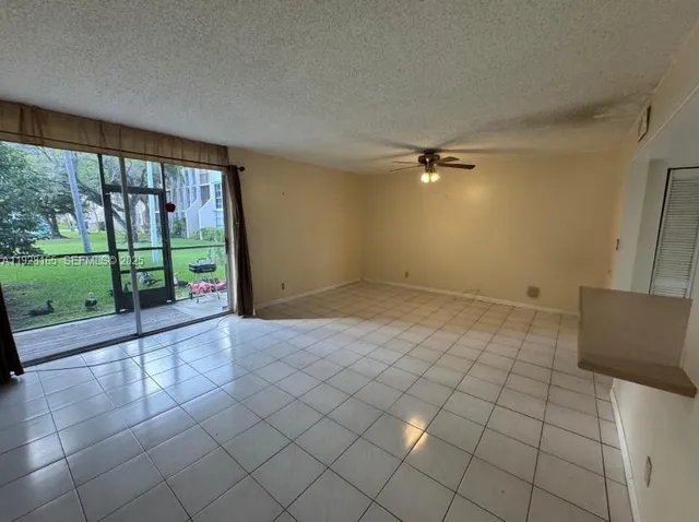 $3,500 | 1001 Three Islands Boulevard, Unit 36, Hallandale Beach, FL 33009