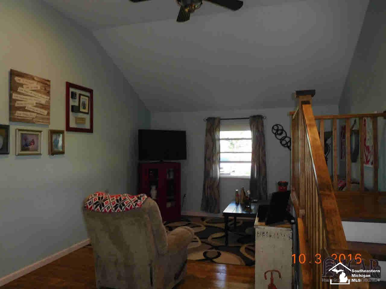 3011 North Custer Road Monroe, MI 48162 - Photo 11 of 35 21223334-10.JPG