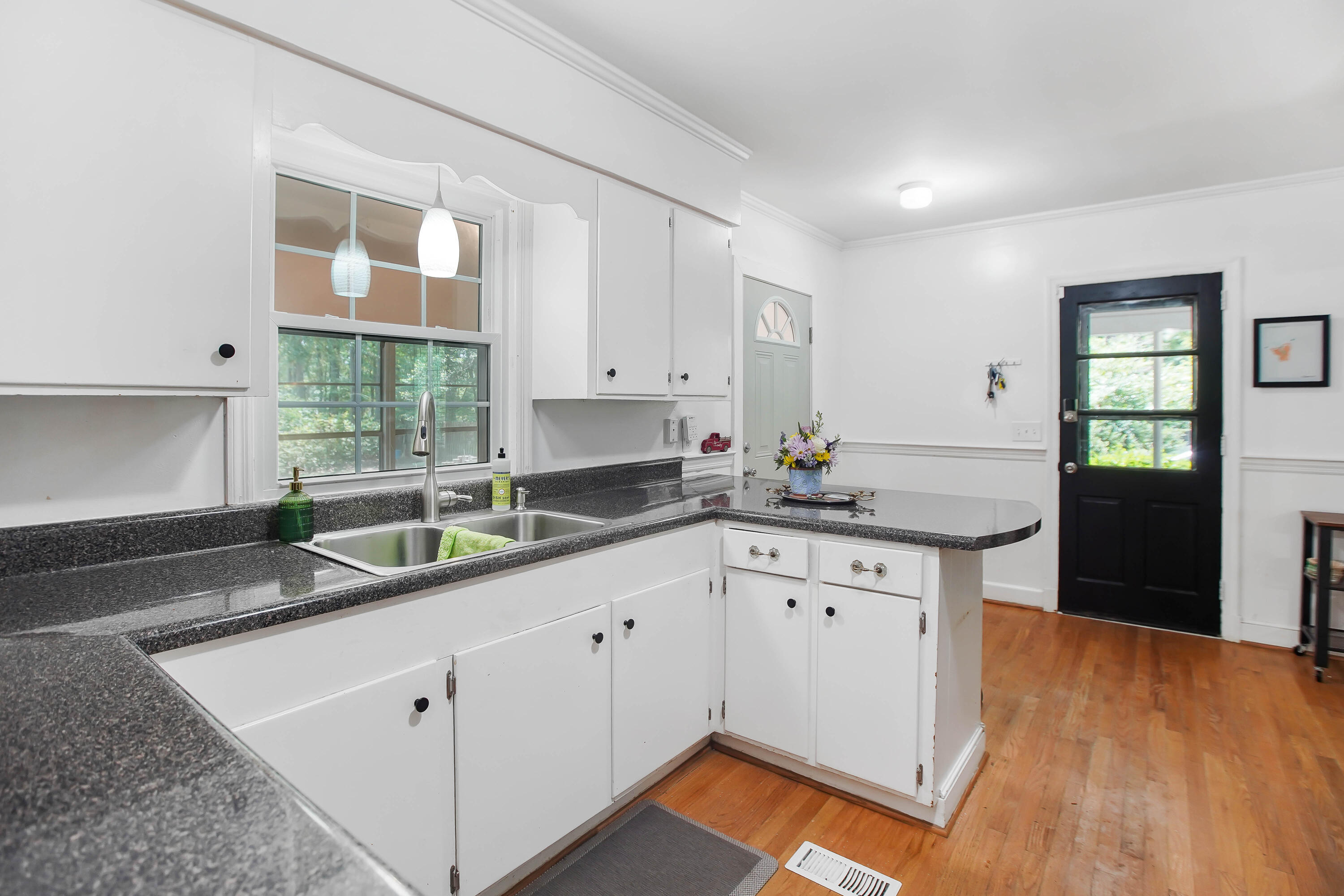 113 Overhill Road Walterboro, SC 29488 - Photo 15 of 30 14