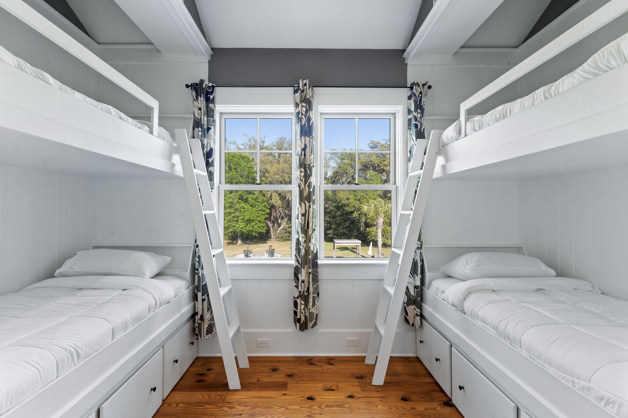 2953 State Rd S-10-1156 Johns Island, SC 29455 - Photo 33 of 64 Guest Room 3