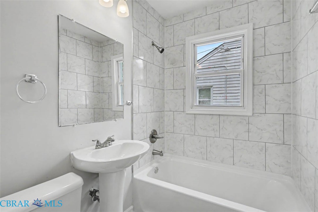 615 Bell Street Hampton, VA 23661 - Photo 26 of 32