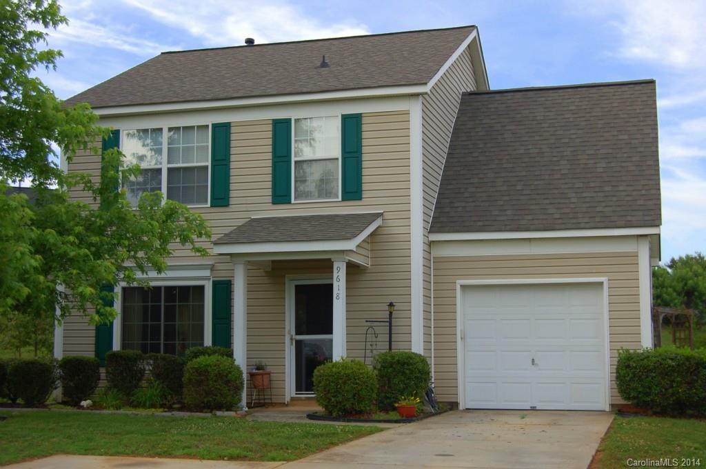 9618 Rau Court Charlotte, NC 28215 - Photo 1 of 17 Gallery Image 1