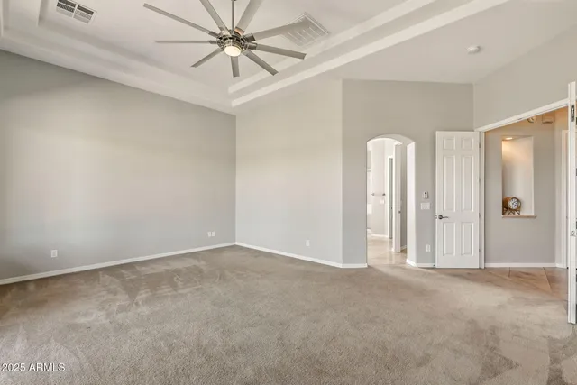 $1,079,000 | 633 South Parkcrest Street, Gilbert, AZ 85296