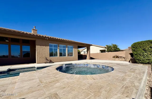 $1,079,000 | 633 South Parkcrest Street, Gilbert, AZ 85296