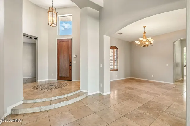 $1,079,000 | 633 South Parkcrest Street, Gilbert, AZ 85296