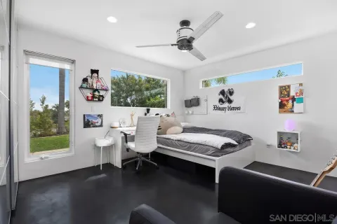 $2,995,000 | 427 Hilmen Place, Solana Beach, CA 92075