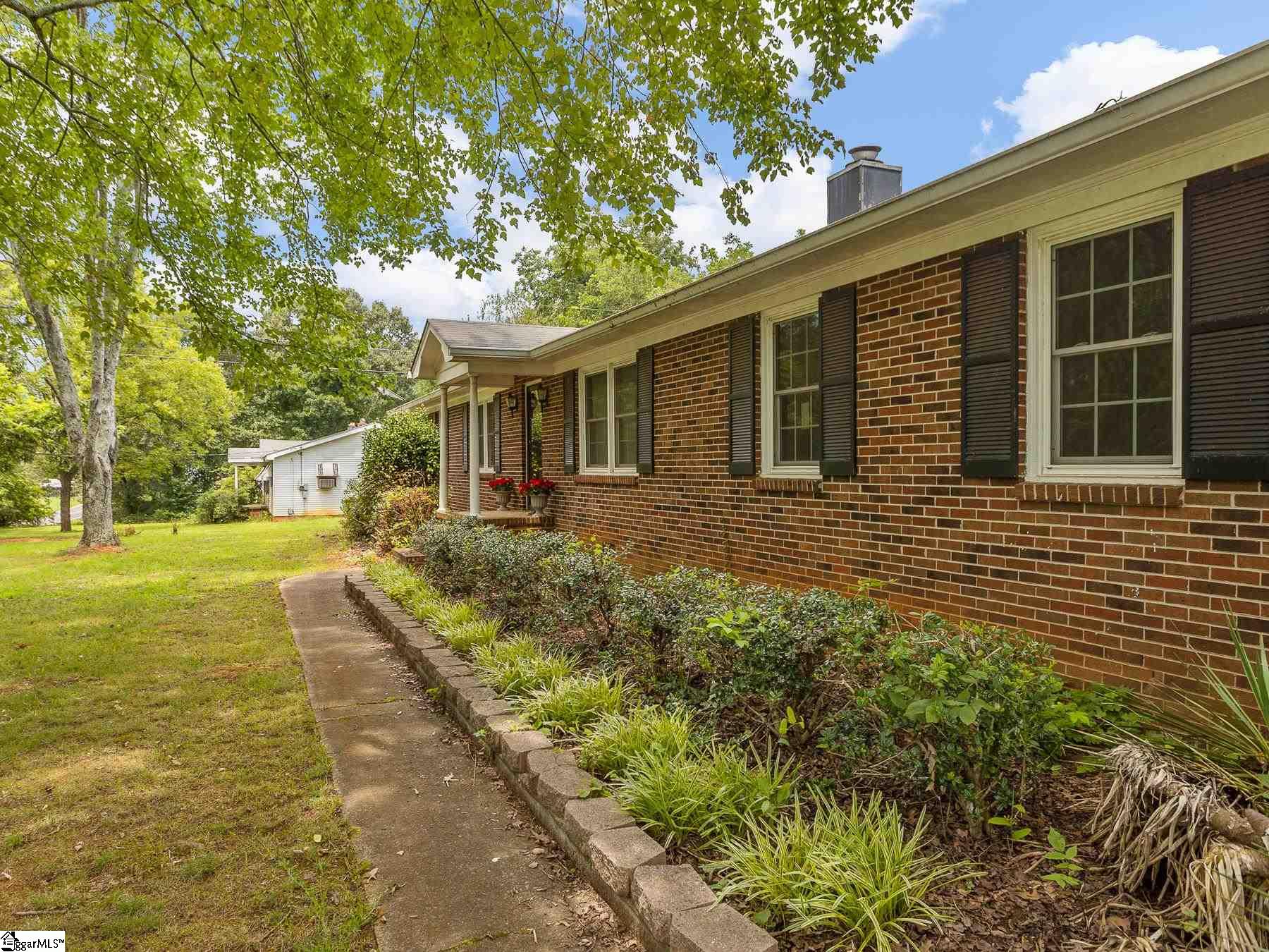10400 Anderson Road Easley, SC 29642 - Photo 3 of 30 Gallery Image 3
