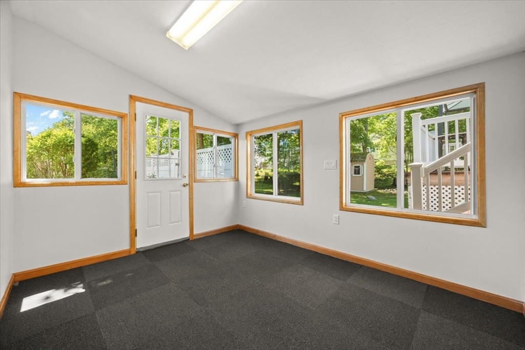 3 Selwyn Road Braintree, MA 02184 - Photo 11 of 42