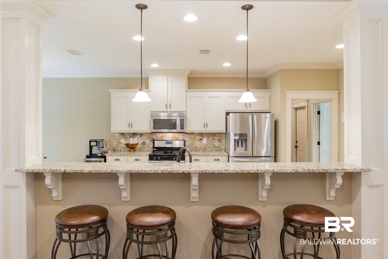 20024 Bunker Loop Fairhope, AL 36532 - Photo 9 of 38 Breakfast Bar