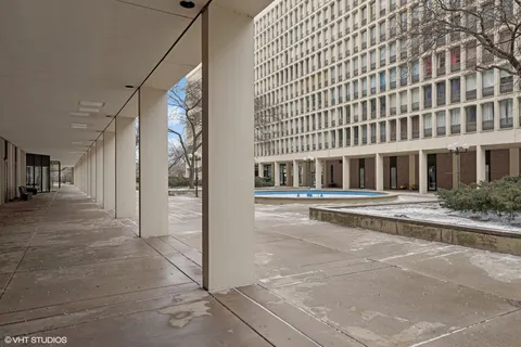 $174,900 | 1450 East 55th Place, Unit 217S, Chicago, IL 60637