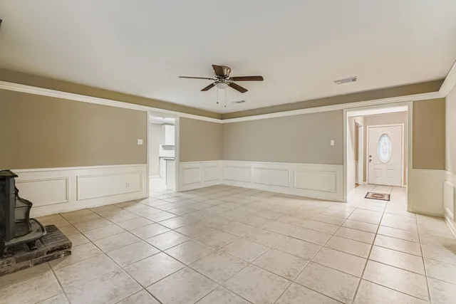 $270,000 | 101 Pebble Springs Lane, Cleveland, TX 77327