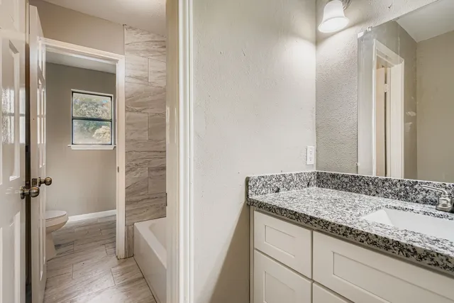 $270,000 | 101 Pebble Springs Lane, Cleveland, TX 77327