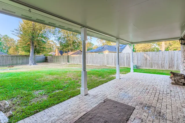 $270,000 | 101 Pebble Springs Lane, Cleveland, TX 77327