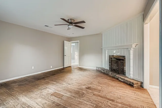 $270,000 | 101 Pebble Springs Lane, Cleveland, TX 77327