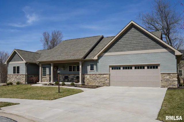 $424,900 | 2213 West Earl Court, Peoria, IL 61615