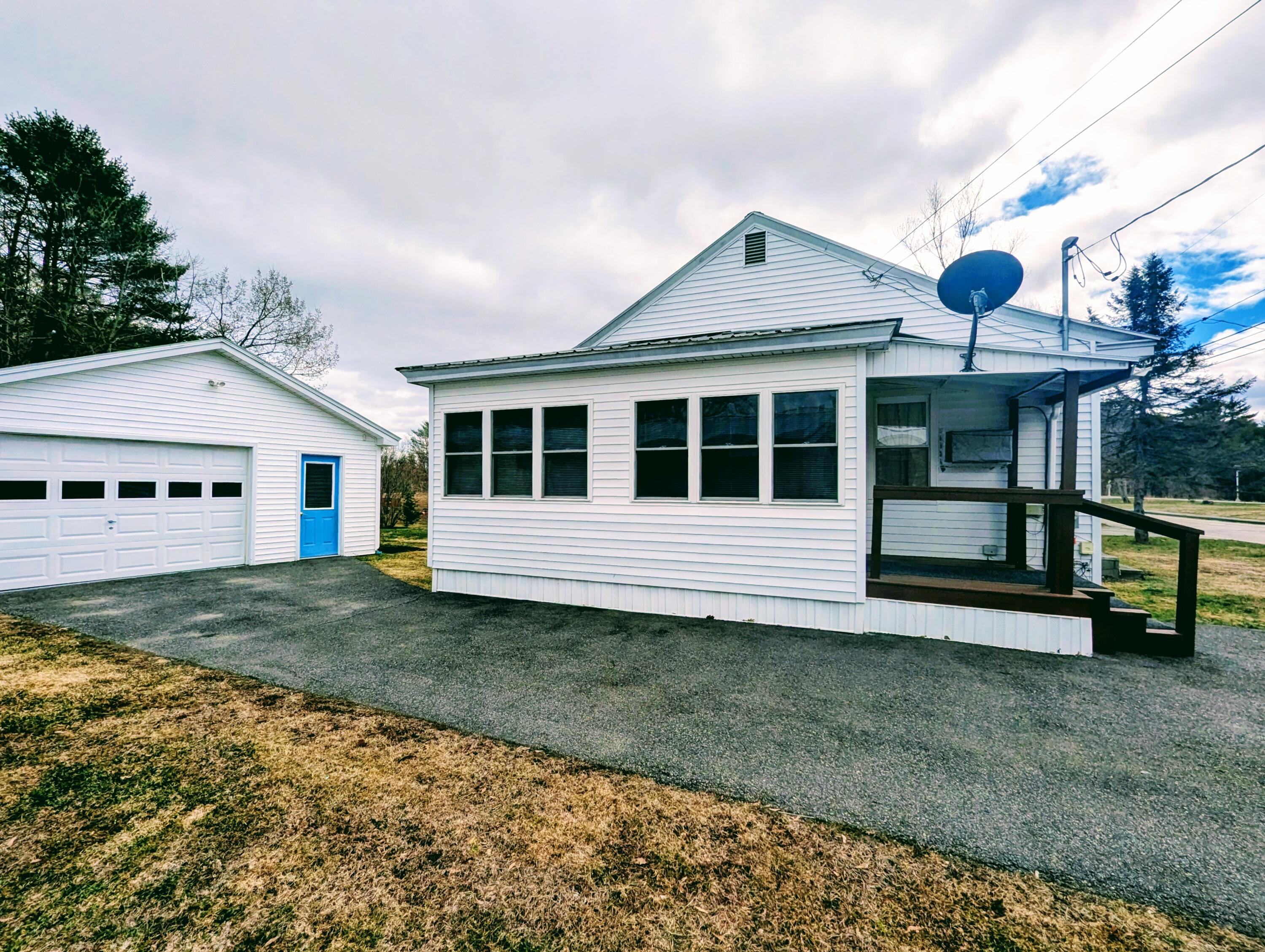 77 Hicks Road Augusta, ME 04330 - Photo 2 of 23 driveway