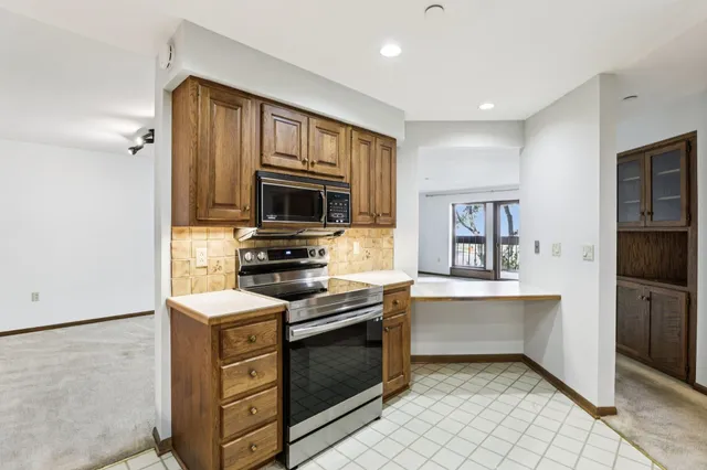 $350,000 | 601 North Segoe Road, Unit 301, Madison, WI 53705