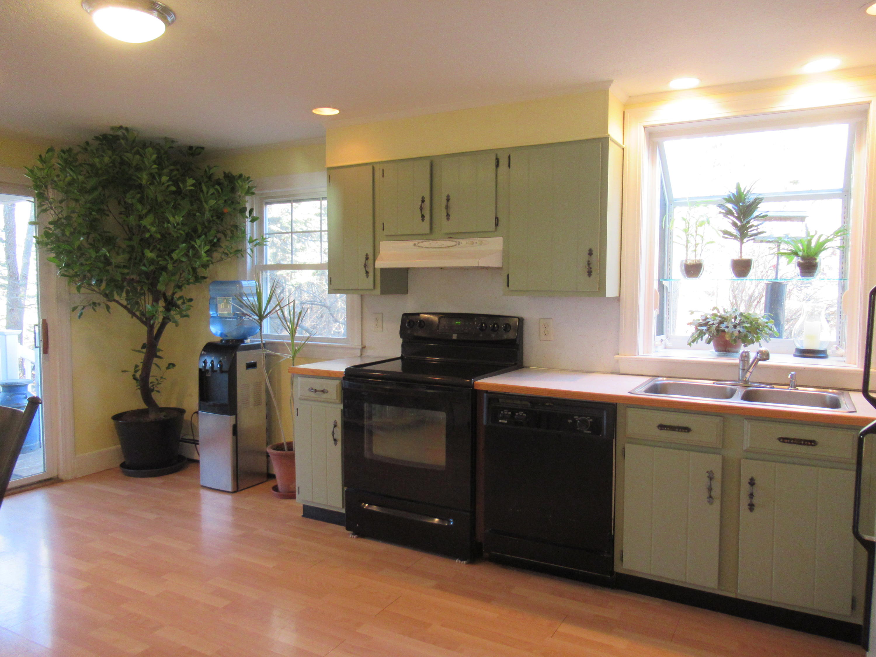 351 Littlejohn Road Yarmouth, ME 04096 - Photo 5 of 20 351 Littlejohn Rd