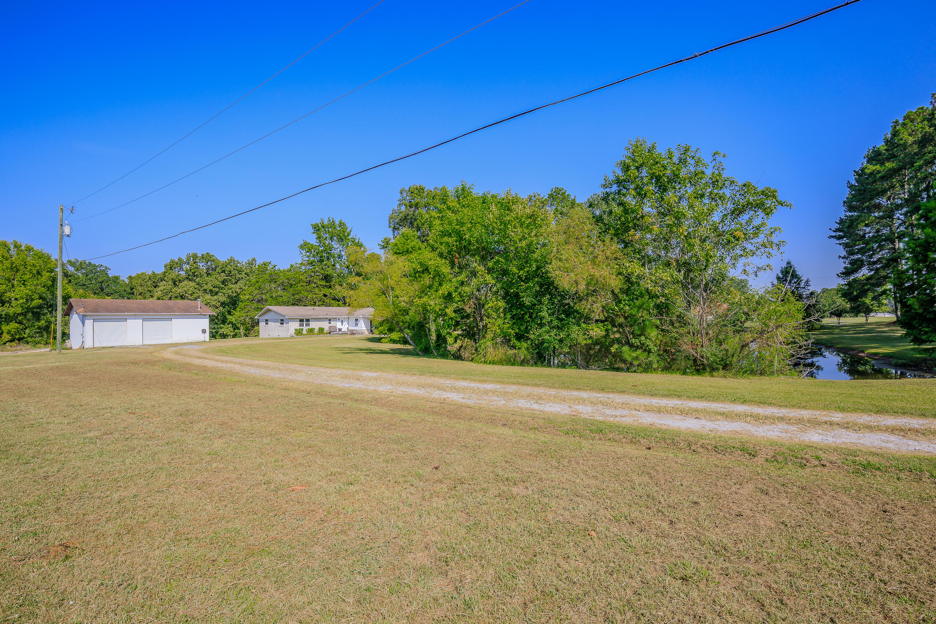 1535 Dawnville Beaverdale Road Dalton, GA 30721 - Photo 5 of 51 56