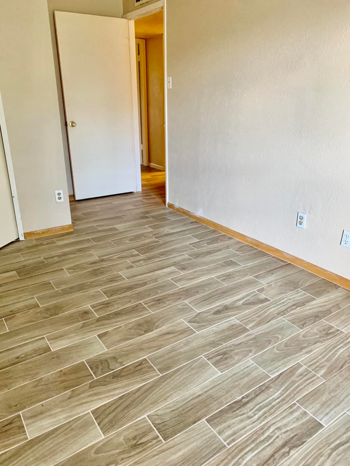 16118 Lazy Ridge Road Houston, TX 77053 - Photo 13 of 23 a view of an empty room