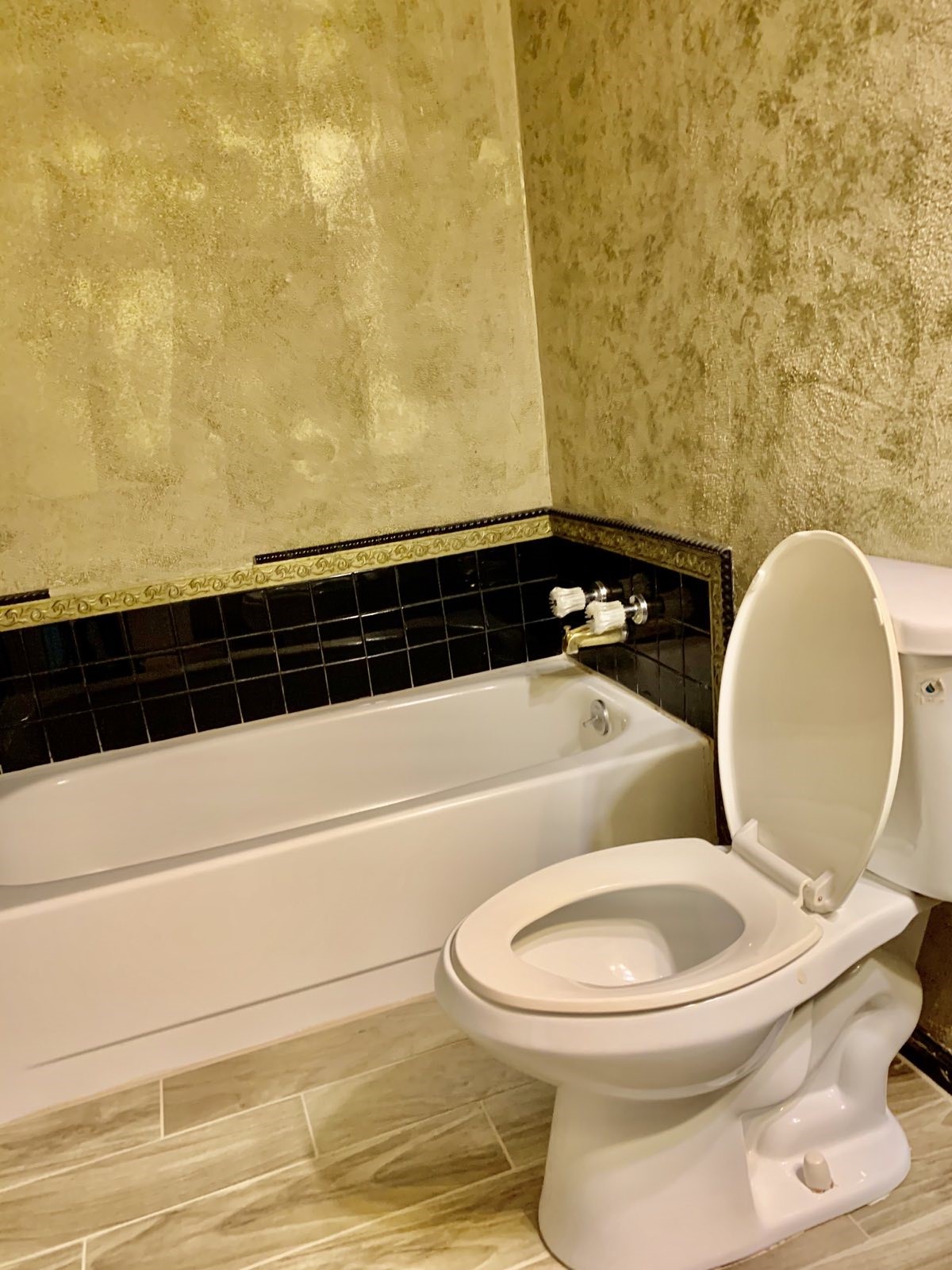 16118 Lazy Ridge Road Houston, TX 77053 - Photo 19 of 24