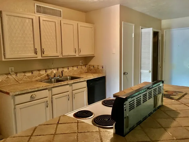 $1,445 | 16118 Lazy Ridge Road, Houston, TX 77053