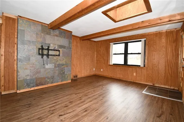 $399,000 | 110 Thames Place, Pittsburgh, PA 15241