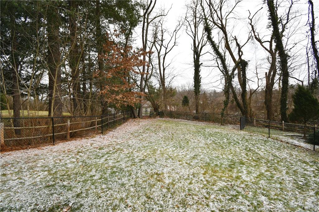 110 Thames Place Pittsburgh, PA 15241 - Photo 35 of 39