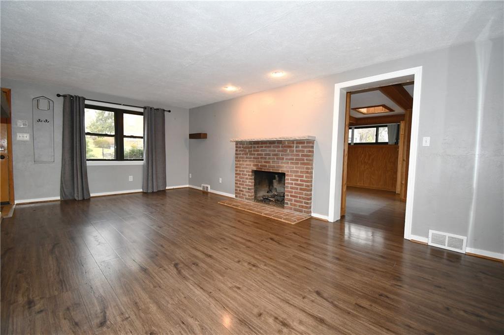 110 Thames Place Pittsburgh, PA 15241 - Photo 6 of 39