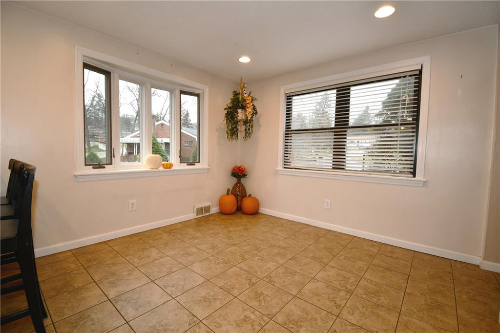 110 Thames Place Pittsburgh, PA 15241 - Photo 9 of 39