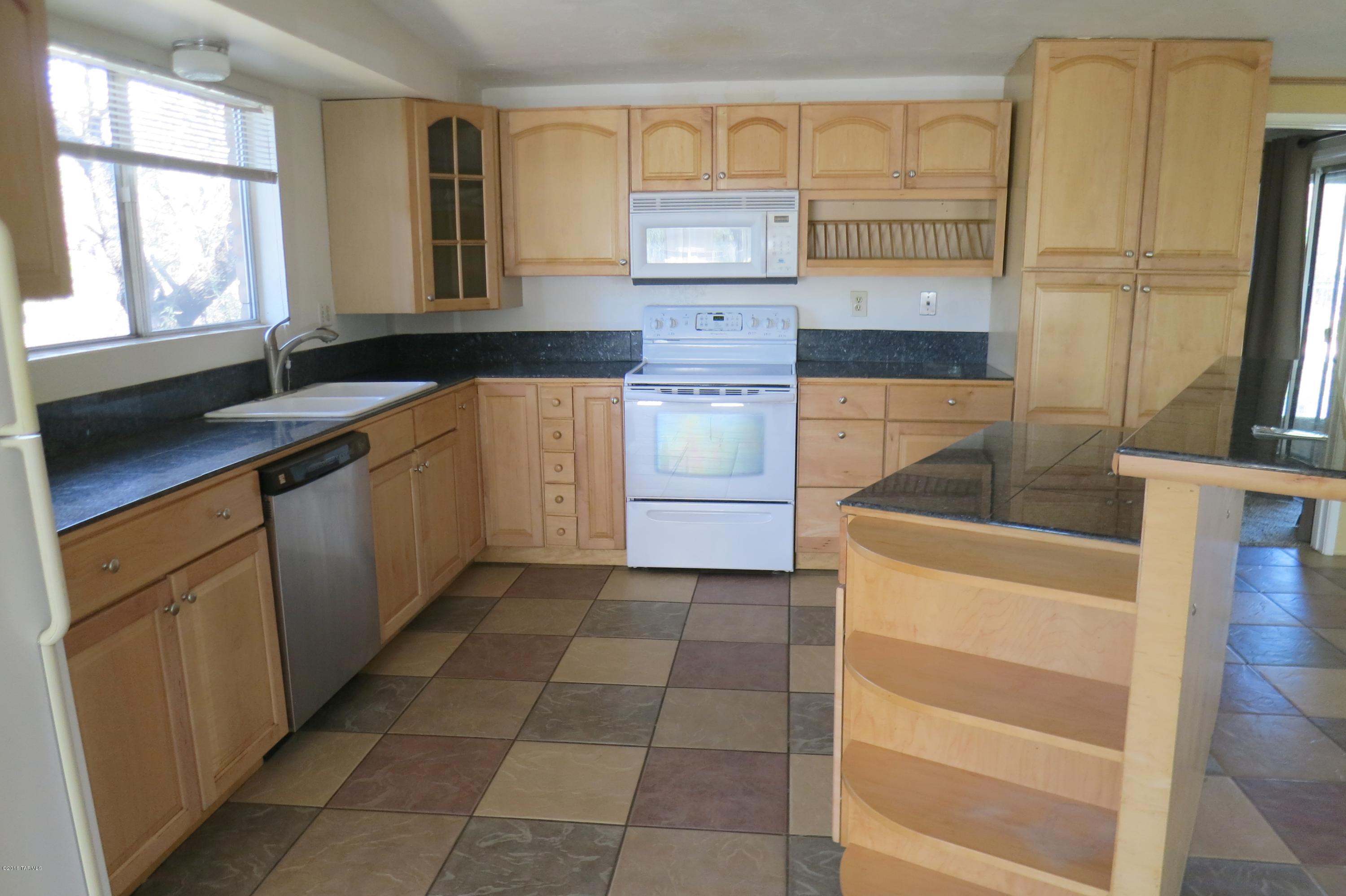 11303 East Prince Road Tucson, AZ 85749 - Photo 5 of 18 Gallery Image 5