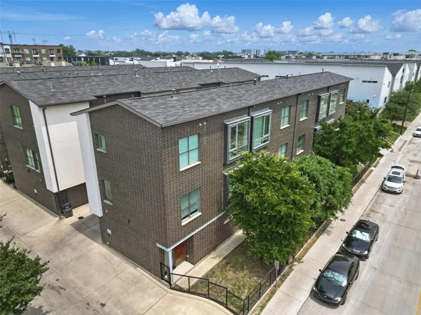 $434,000 | 2280 North Fitzhugh Avenue, Unit 30, Dallas, TX 75204