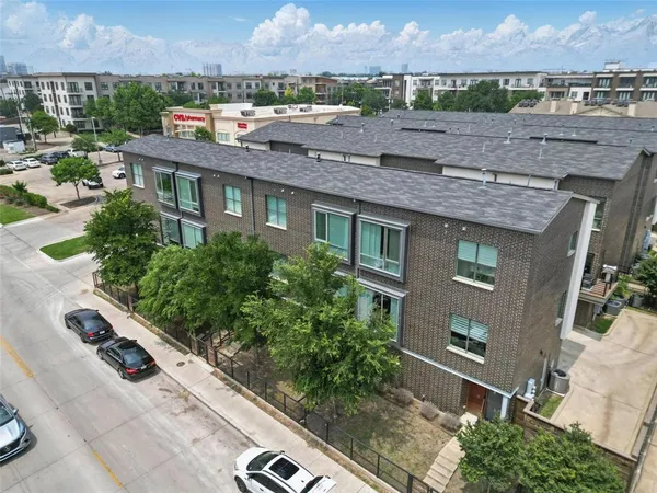 $434,000 | 2280 North Fitzhugh Avenue, Unit 30, Dallas, TX 75204
