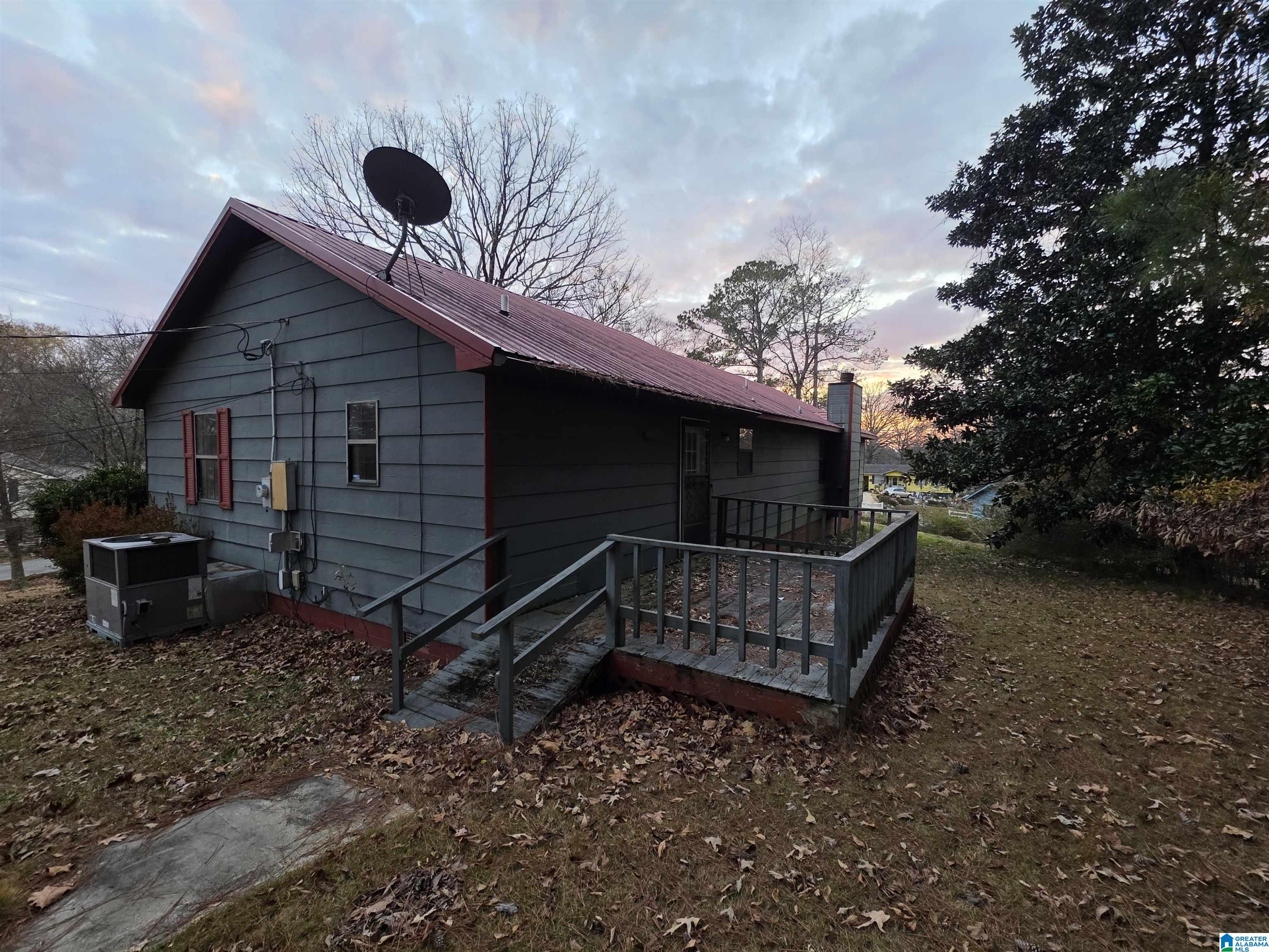 217 Davis Street Talladega, AL 35160 - Photo 6 of 25