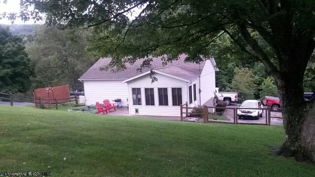 2072 Smith Run Road Weston, WV 26452 - Photo 3 of 20 Gallery Image 3