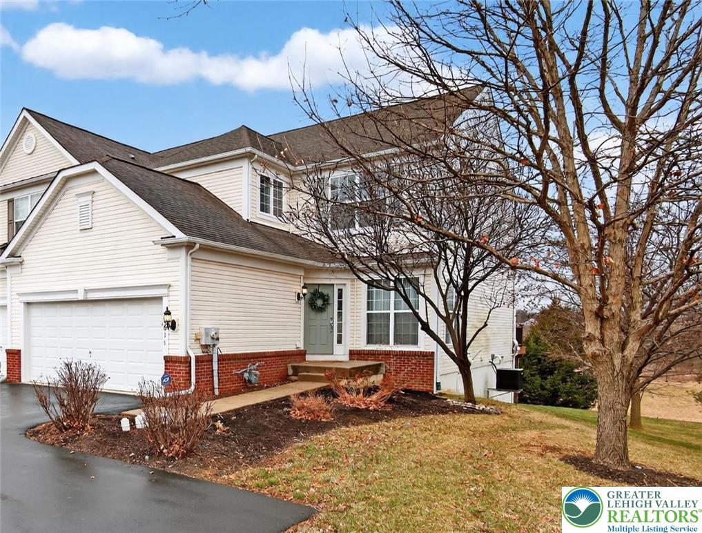 8611 Cascade Road Breinigsville, PA 18031 - Photo 1 of 40 Gallery Image 1