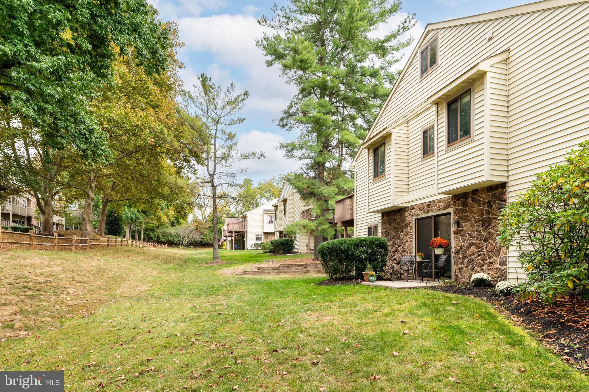 1 Flintlock Lane Chesterbrook, PA 19087 - Photo 33 of 39 Exterior side view
