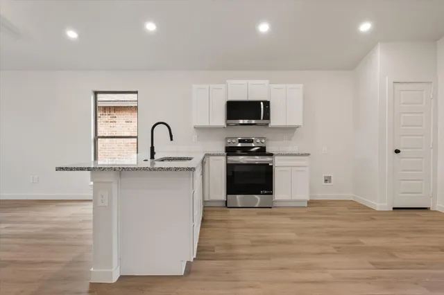 $215,000 | 2411 Aberdeen Avenue, Wolfforth, TX 79382