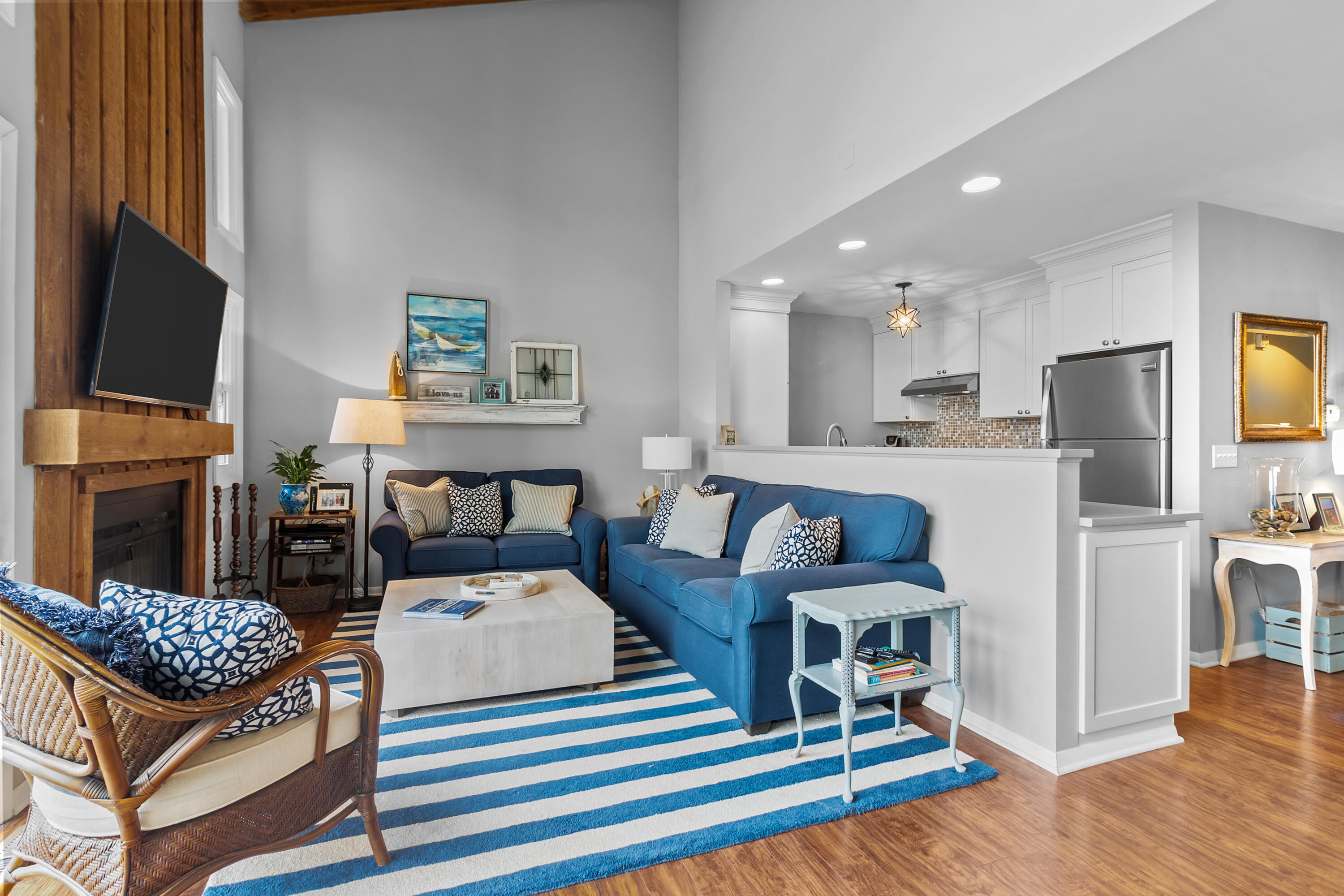 514 Bay View Avenue, Unit 28 Twin Lakes, WI 53181 - Photo 15 of 32 Tastefully decorated