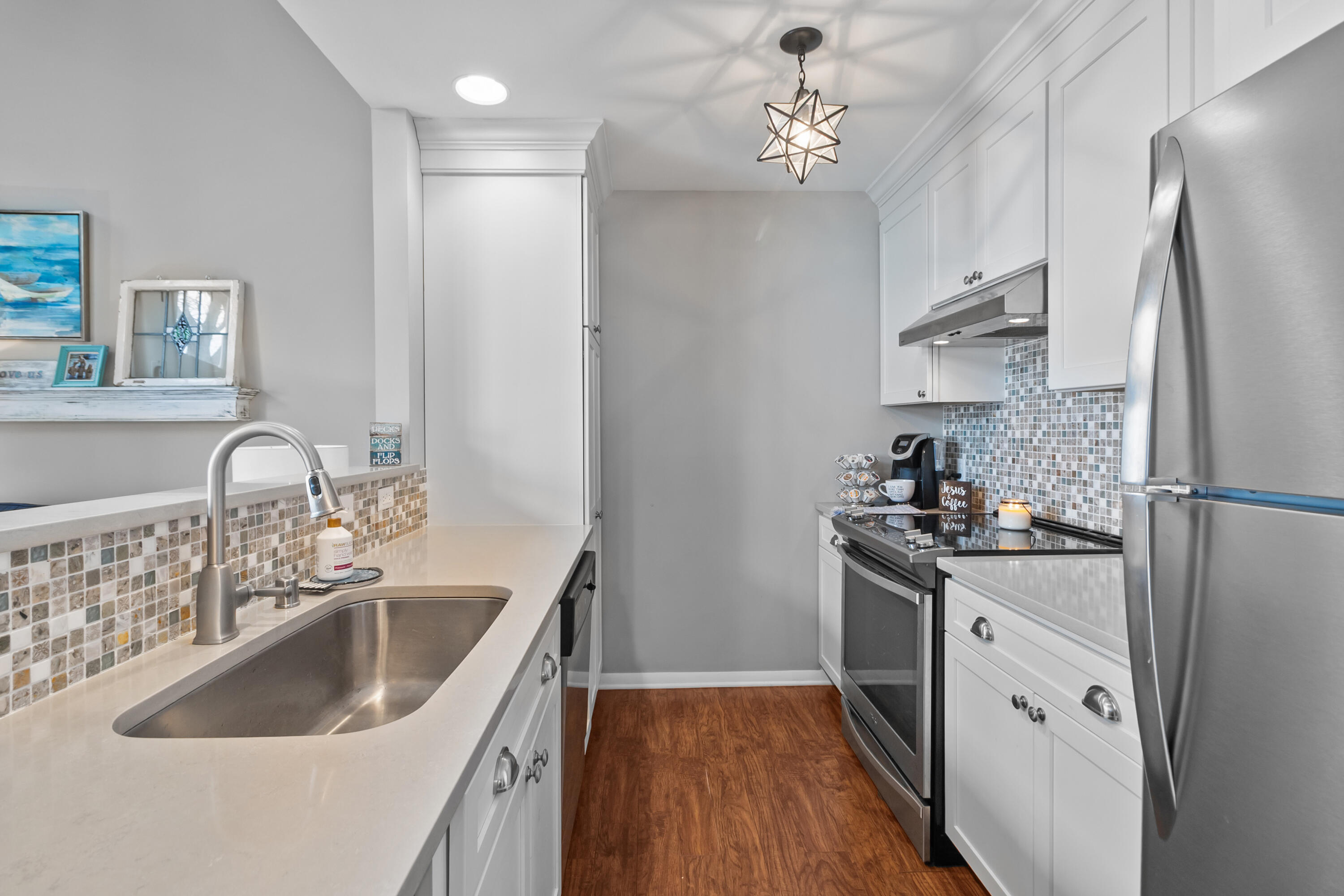 514 Bay View Avenue, Unit 28 Twin Lakes, WI 53181 - Photo 6 of 32 Remodeled kitchen