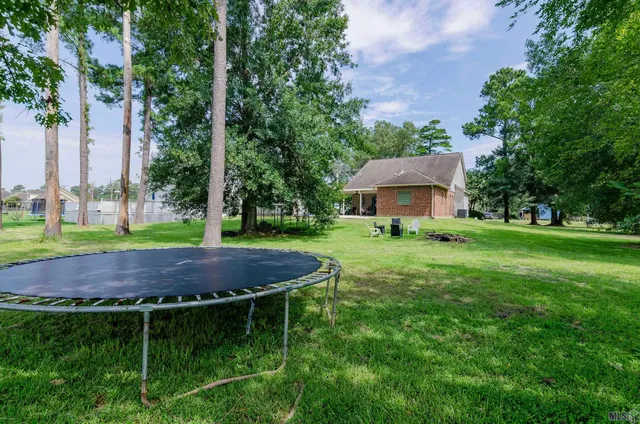 $330,000 | 43183 Norwood Road, Gonzales, LA 70737