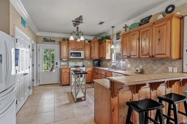 $330,000 | 43183 Norwood Road, Gonzales, LA 70737