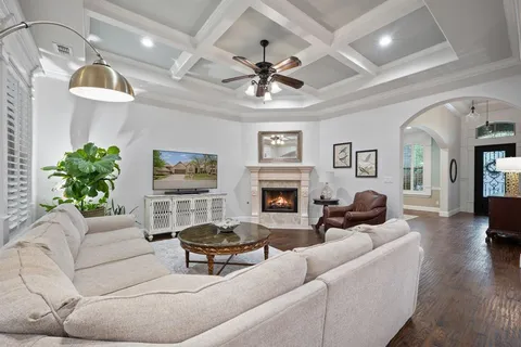 $635,000 | 305 Matthew Avenue, Denton, TX 76210