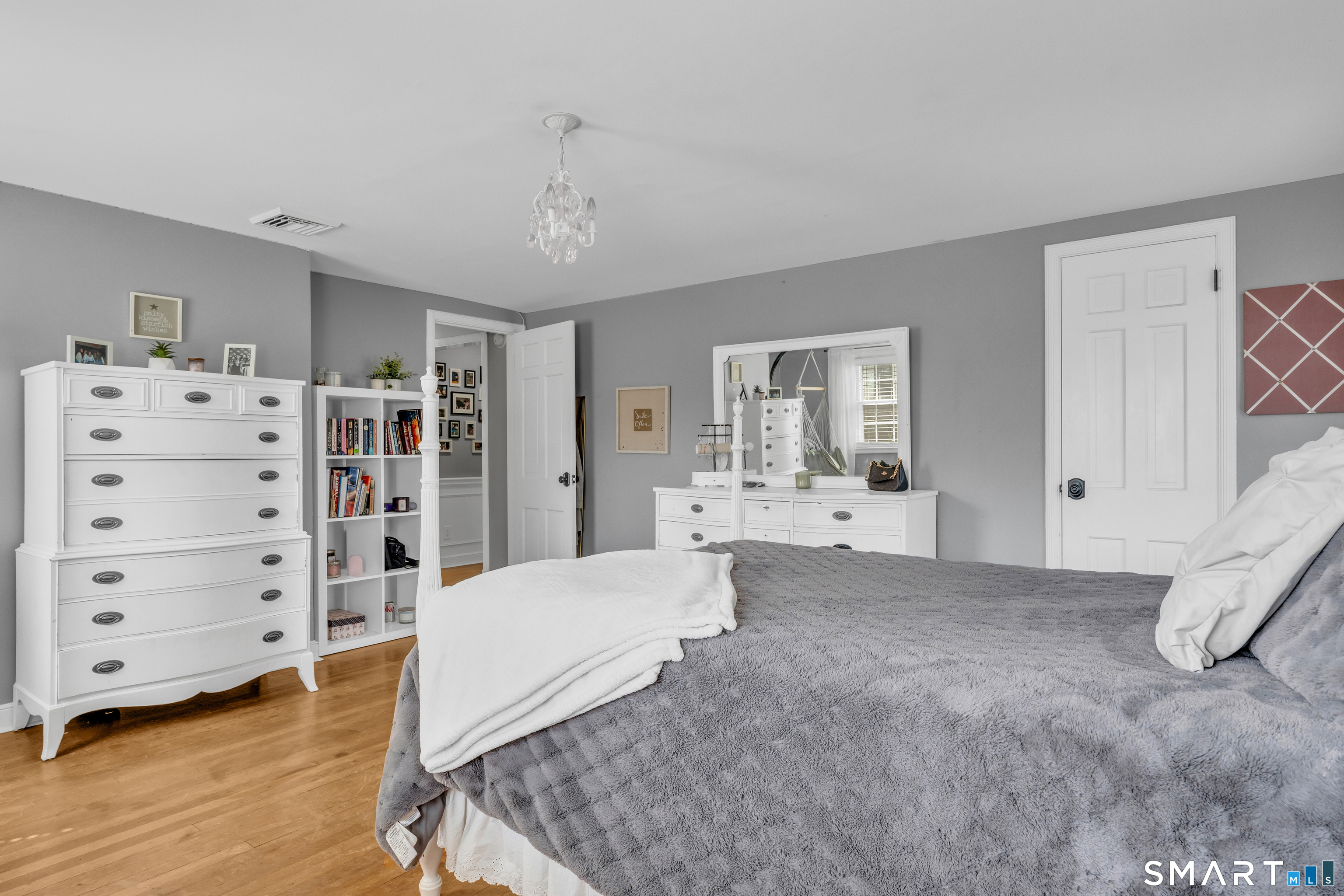 1501 Ridge Road North Haven, CT 06473 - Photo 33 of 39
