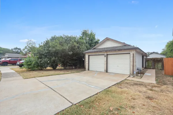 $1,850 | 2407 Dowd Lane, Austin, TX 78728